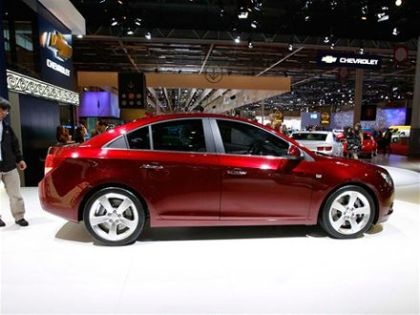 Tổng thống Obama khen xe Chevy Cruze - 6
