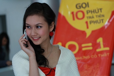 Hotgirl tạo dáng với "gọi 10 chỉ tính tiền 1"  - 1