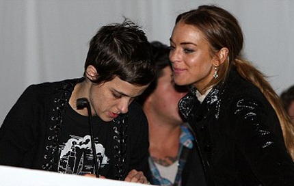 Lindsay Lohan không muốn trở về Mỹ - 3 Lindsay Lohan không muốn trở về Mỹ - 3