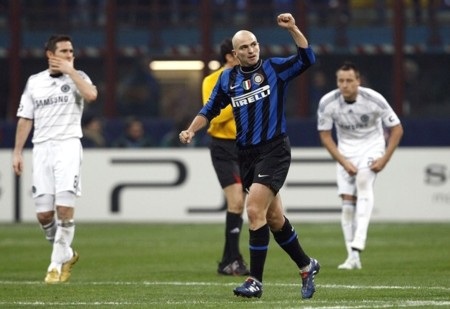 Mourinho phấn chấn với chiến thắng trước Chelsea - 1