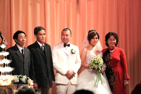 Đám cưới rộn tiếng cười của diễn viên Hải Anh - 9 Đám cưới rộn tiếng cười của diễn viên Hải Anh - 9