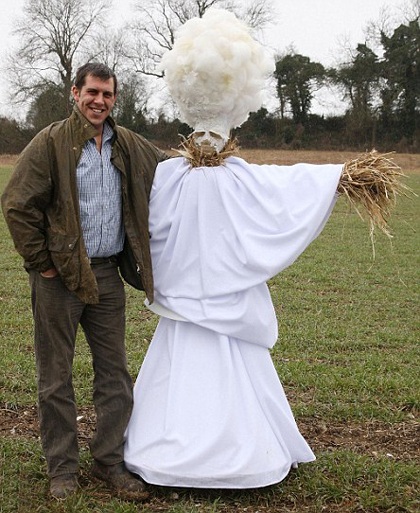 Lady Gaga - cảm hứng “sáng tạo”... bù nhìn - 8