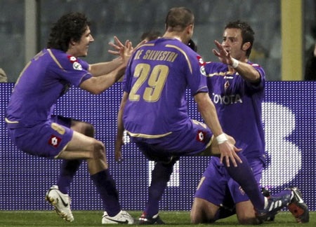 10 phút cuối trận, Milan ngược dòng đả bại Fio - 2 10 phút cuối trận, Milan ngược dòng đả bại Fio - 2