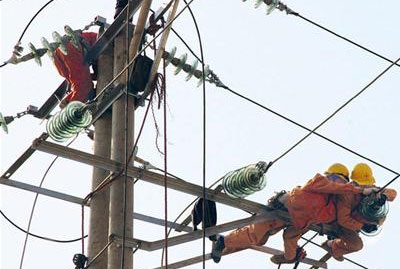 Vừa tăng giá điện vừa áp dụng “giờ cao điểm sáng” - 1 Vừa tăng giá điện vừa áp dụng “giờ cao điểm sáng” - 1