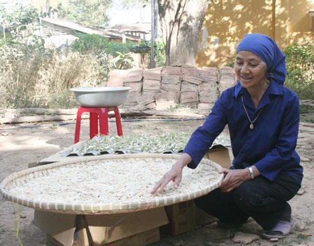 50 năm sống với bệnh nhân phong - 1 50 năm sống với bệnh nhân phong - 1