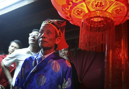 Tưng bừng lễ tế “Ông lợn” làng La Phù - 19 Tưng bừng lễ tế “Ông lợn” làng La Phù - 19