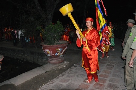 Lễ Khai Ấn đền Trần thu hút hàng vạn du khách - 8