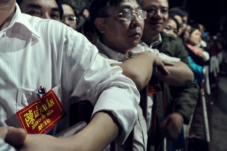 Lễ Khai Ấn đền Trần thu hút hàng vạn du khách - 11