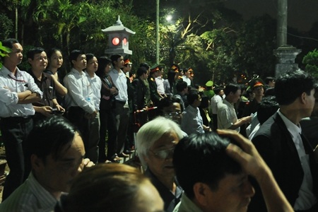 Lễ Khai Ấn đền Trần thu hút hàng vạn du khách - 3