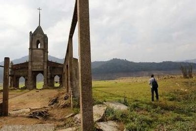 Thị trấn chìm nghỉm "nổi" trở lại sau 25 năm - 6