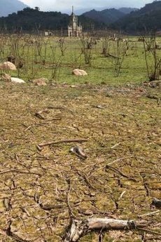 Thị trấn chìm nghỉm "nổi" trở lại sau 25 năm - 10