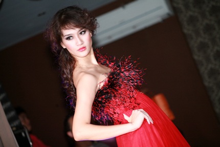 Jennifer Phạm chuyển hướng làm người mẫu? - 8