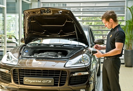 Porsche công bố bảng giá mới tại Việt Nam - 1 Porsche công bố bảng giá mới tại Việt Nam - 1