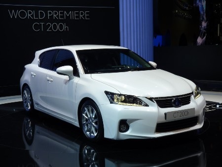 Lexus CT-200h có giá dưới 30.000 USD - 11 Lexus CT-200h có giá dưới 30.000 USD - 11
