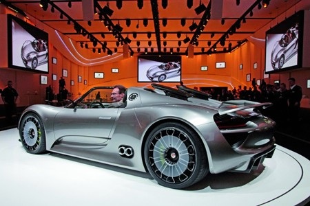 Chân dung những xe siêu sang bảo vệ môi trường - 16