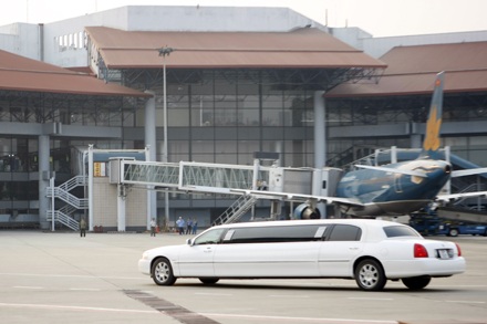 Limousine đón xá lợi về Ninh Bình - 5 Limousine đón xá lợi về Ninh Bình - 5