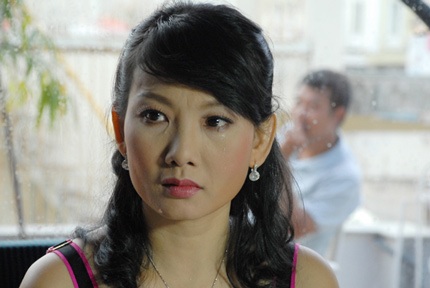 Mỹ Uyên đau khổ vì tình… - 2 Mỹ Uyên đau khổ vì tình… - 2