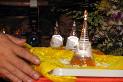 Chen chân dâng lễ trước xá lợi Phật tại chùa Bái Đính - 3 Chen chân dâng lễ trước xá lợi Phật tại chùa Bái Đính - 3