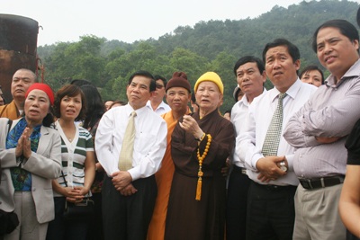 Tượng đài Thánh Gióng được hoàn thành sau giọt đồng cuối cùng - 8 Tượng đài Thánh Gióng được hoàn thành sau giọt đồng cuối cùng - 8