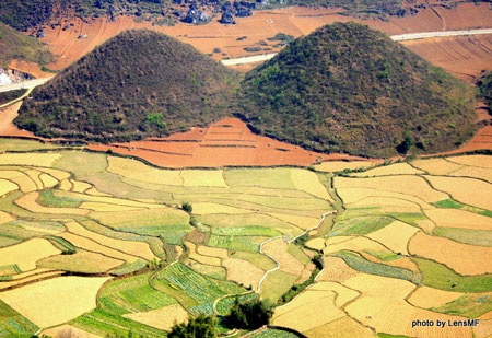 “Tranh lập thể” trên cánh đồng Quản Bạ - 3 “Tranh lập thể” trên cánh đồng Quản Bạ - 3