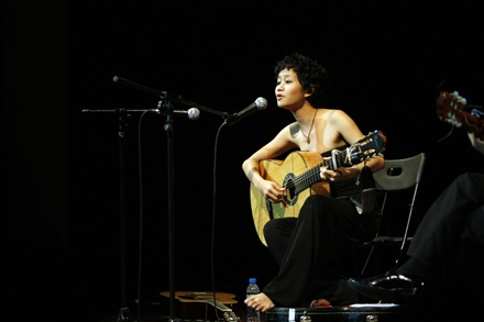 Chút “Ghen” rất riêng của Lê Cát Trọng Lý - 7