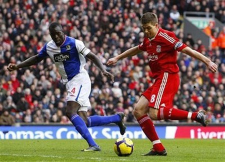 Mourinho khởi động lại kế hoạch chiêu mộ Gerrard - 2 Mourinho khởi động lại kế hoạch chiêu mộ Gerrard - 2