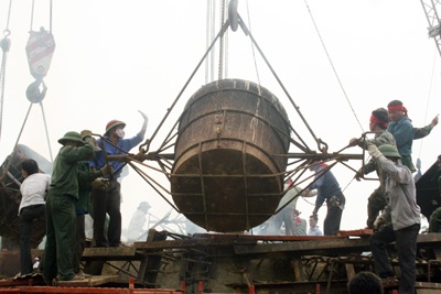 Tượng đài Thánh Gióng được hoàn thành sau giọt đồng cuối cùng - 9 Tượng đài Thánh Gióng được hoàn thành sau giọt đồng cuối cùng - 9