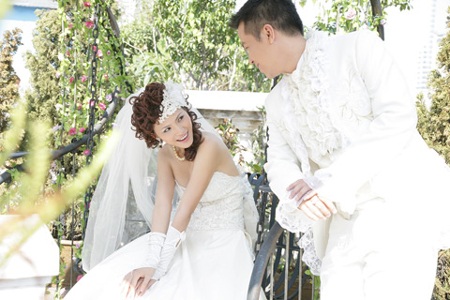 Siêu mẫu Ngọc Hà hồi hộp trong lễ ăn hỏi - 3 Siêu mẫu Ngọc Hà hồi hộp trong lễ ăn hỏi - 3