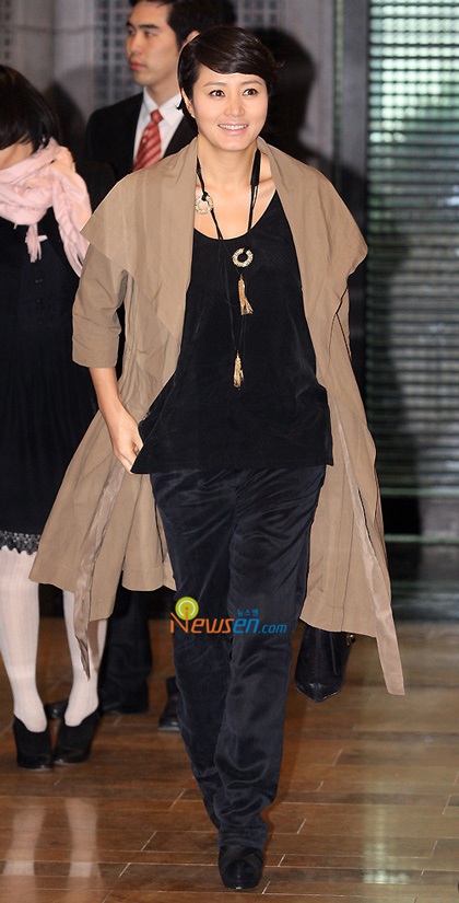 Kim Hye Soo - Vẻ rạng rỡ của người phụ nữ đang yêu - 3 Kim Hye Soo - Vẻ rạng rỡ của người phụ nữ đang yêu - 3