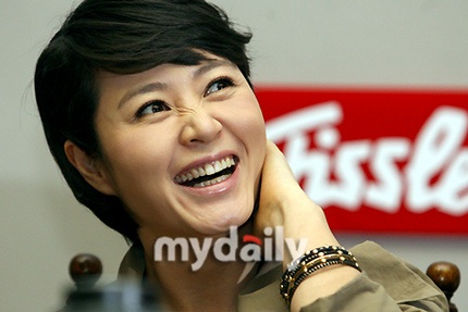 Kim Hye Soo - Vẻ rạng rỡ của người phụ nữ đang yêu - 10 Kim Hye Soo - Vẻ rạng rỡ của người phụ nữ đang yêu - 10