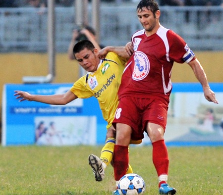 Thử thách bản lĩnh “đại gia”  - 2