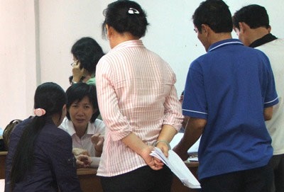 Đau đầu tìm cách “lôi kéo” lao động về TPHCM - 1 Đau đầu tìm cách “lôi kéo” lao động về TPHCM - 1