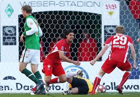 Bremen chia điểm ngoạn mục, “Hùm xám” Bayern sa cơ - 1 Bremen chia điểm ngoạn mục, “Hùm xám” Bayern sa cơ - 1