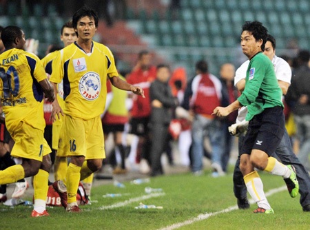 Cầu thủ XM Hải Phòng đánh nhau tại Ninh Bình - 1