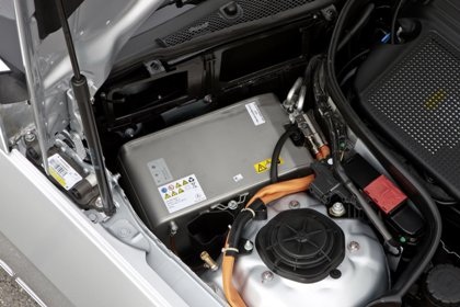 E300 BlueTEC - Xe diesel hybrid đầu tiên của Mercedes - 3 E300 BlueTEC - Xe diesel hybrid đầu tiên của Mercedes - 3