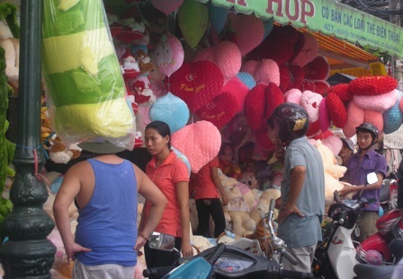 Đàn ông và ngày dành cho “một nửa thế giới” - 20 Đàn ông và ngày dành cho “một nửa thế giới” - 20