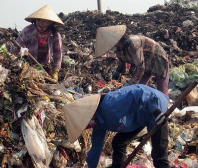 Xuôi ngược mưu sinh trong ngày 8 tháng 3 - 1
