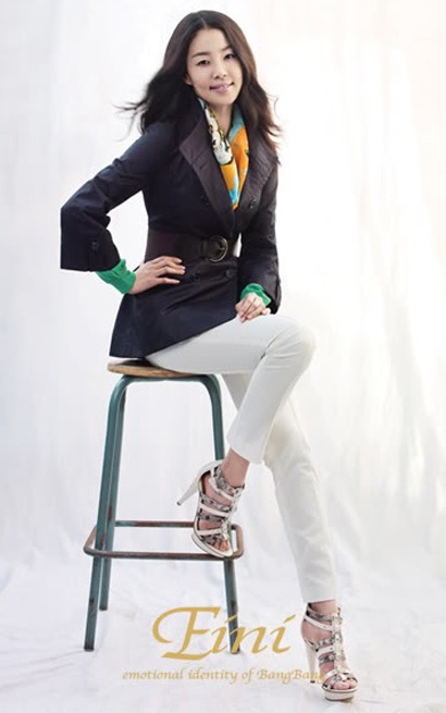 Han Ji Hye rực rỡ với thời trang Bang Bang - 3 Han Ji Hye rực rỡ với thời trang Bang Bang - 3