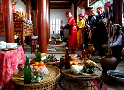 Lung linh sắc hội Thẳm Bua - 2