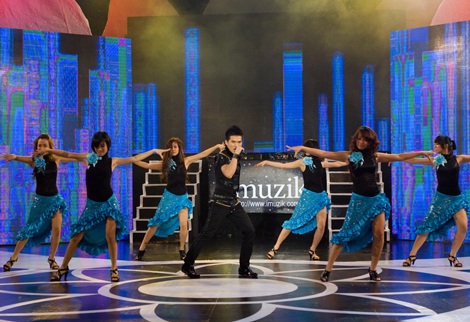 Nguyên Vũ và Thủy Tiên giành giải Album Vàng - 5 Nguyên Vũ và Thủy Tiên giành giải Album Vàng - 5