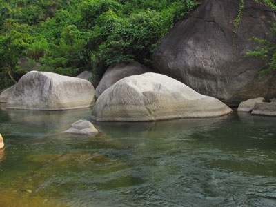 Kỳ quan Đá nhảy, Ngầm đôi - 9