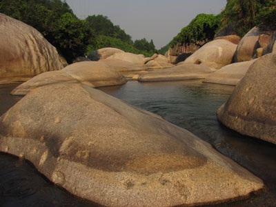 Kỳ quan Đá nhảy, Ngầm đôi - 3