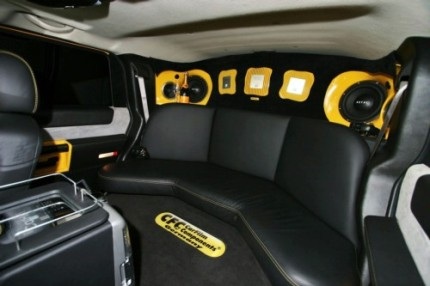 Xe Hummer H2 “khoác áo” crôm - 5 Xe Hummer H2 “khoác áo” crôm - 5