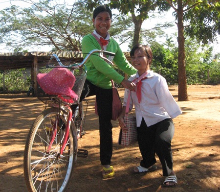 Để mình cõng bạn đến trường - 1 Để mình cõng bạn đến trường - 1