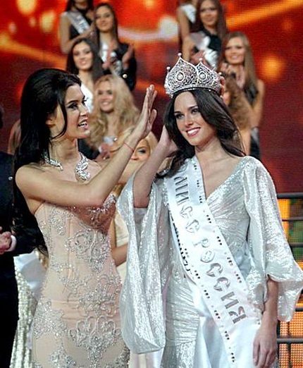 Người đẹp 18 tuổi đăng quang Hoa hậu Nga năm 2010 - 6 Người đẹp 18 tuổi đăng quang Hoa hậu Nga năm 2010 - 6