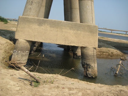 Sông Trà Khúc hóa “sa mạc” - 5 Sông Trà Khúc hóa “sa mạc” - 5