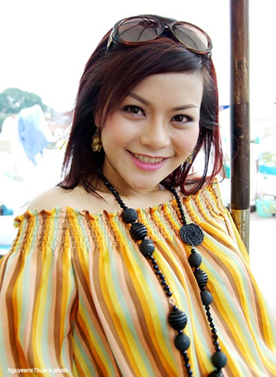 Hải Yến Idol: “Tôi thích những người đàn ông lớn tuổi” - 3 Hải Yến Idol: “Tôi thích những người đàn ông lớn tuổi” - 3