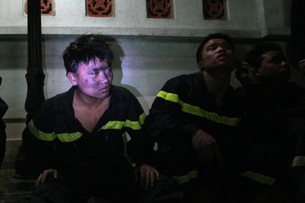 Hiện trường vụ cháy lớn chung cư 18 tầng tại Hà Nội - 8