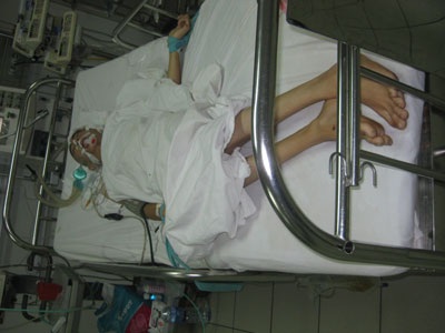 Thắt lòng trước hoàn cảnh cậu bé tật nguyền gặp nạn - 1