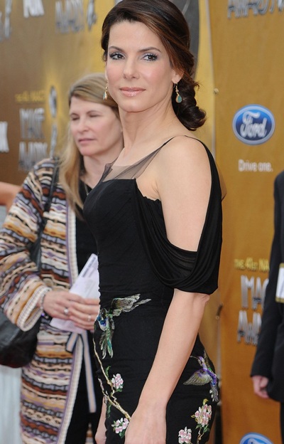 Chồng Sandra Bullock khen vợ hết lời - 4